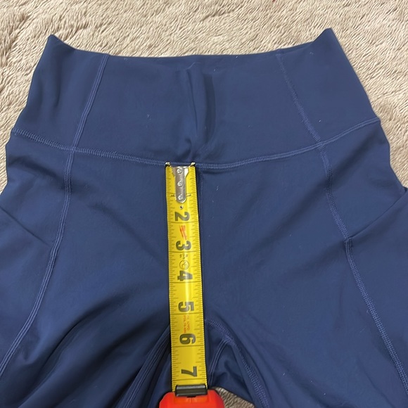 Woman’s Fabletics Leggings - Picture 10 of 10